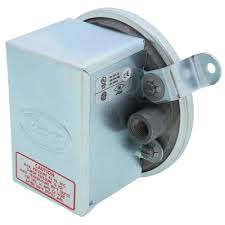 Dwyer Pressure Switch .4-1.6" WC