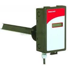 Honeywell Carbon Dioxide Sensor 24Vac, 0/2000 PPM Carbon Dioxide Range, 0-10Vdc Output, 1 Minute Response Time, Duct Mount, 32/122 Degree Operating Temperature Range, Non Dispersive Infrared, Terminal Block Connections