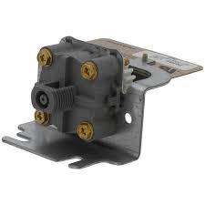 Pneumatic Electric Switch 2-25PSI Setpoint Range 1PSI Differential Pressure Range Panel Mount Barb Fitting Air Connection for 1/4" OD Plastic Tubing, 40-140 Degree Temperature Range, 5-95% RH Operating Humidity Range, Make COM-NC on Pressure Fa